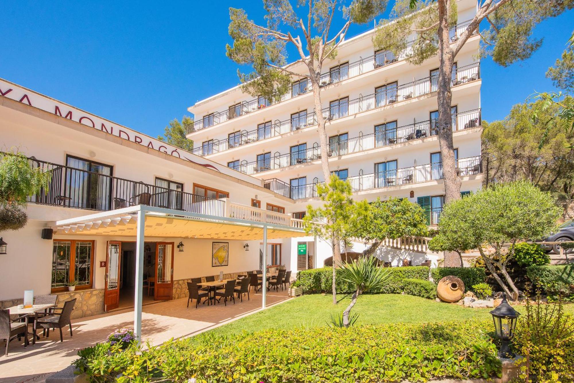 Hotel Playa Mondrago Porto Petro  Exterior photo